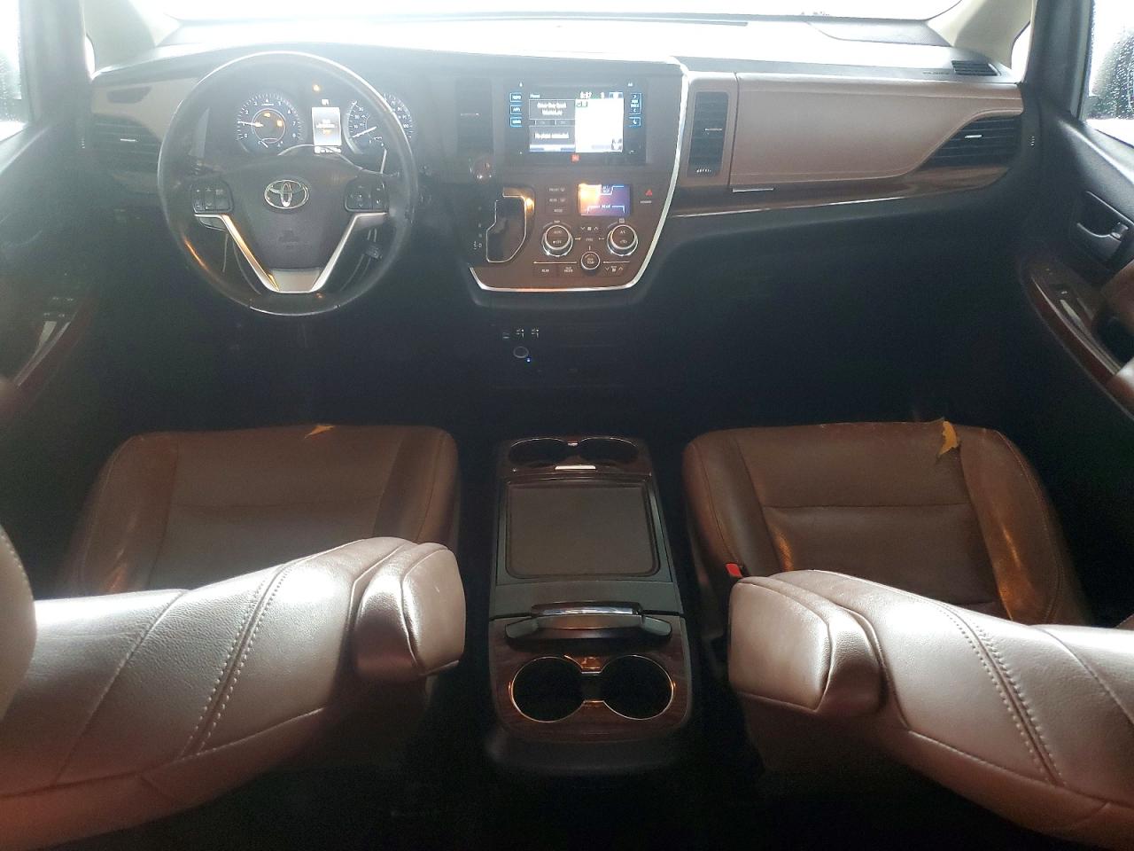 2015 TOYOTA SIENNA LIMITED PREMIUM 7-PASSENGER photo 8