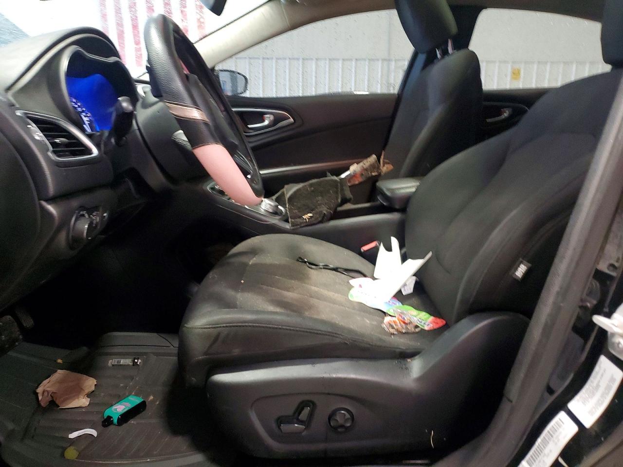 2015 CHRYSLER 200 LIMITED photo 19