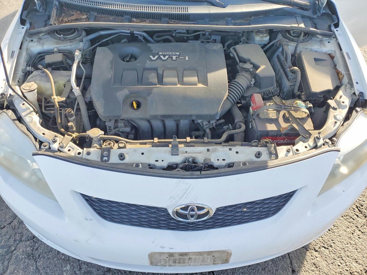 2010 TOYOTA COROLLA LE photo 11