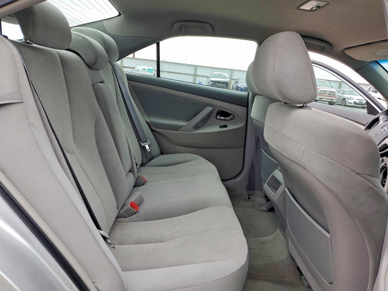 2009 TOYOTA CAMRY LE photo 19