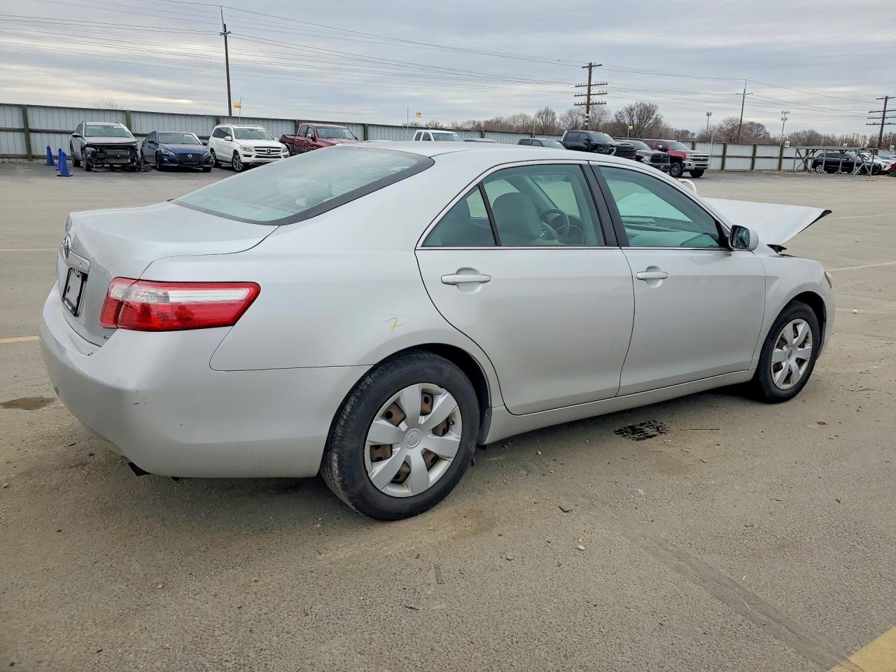 2009 TOYOTA CAMRY LE photo 5
