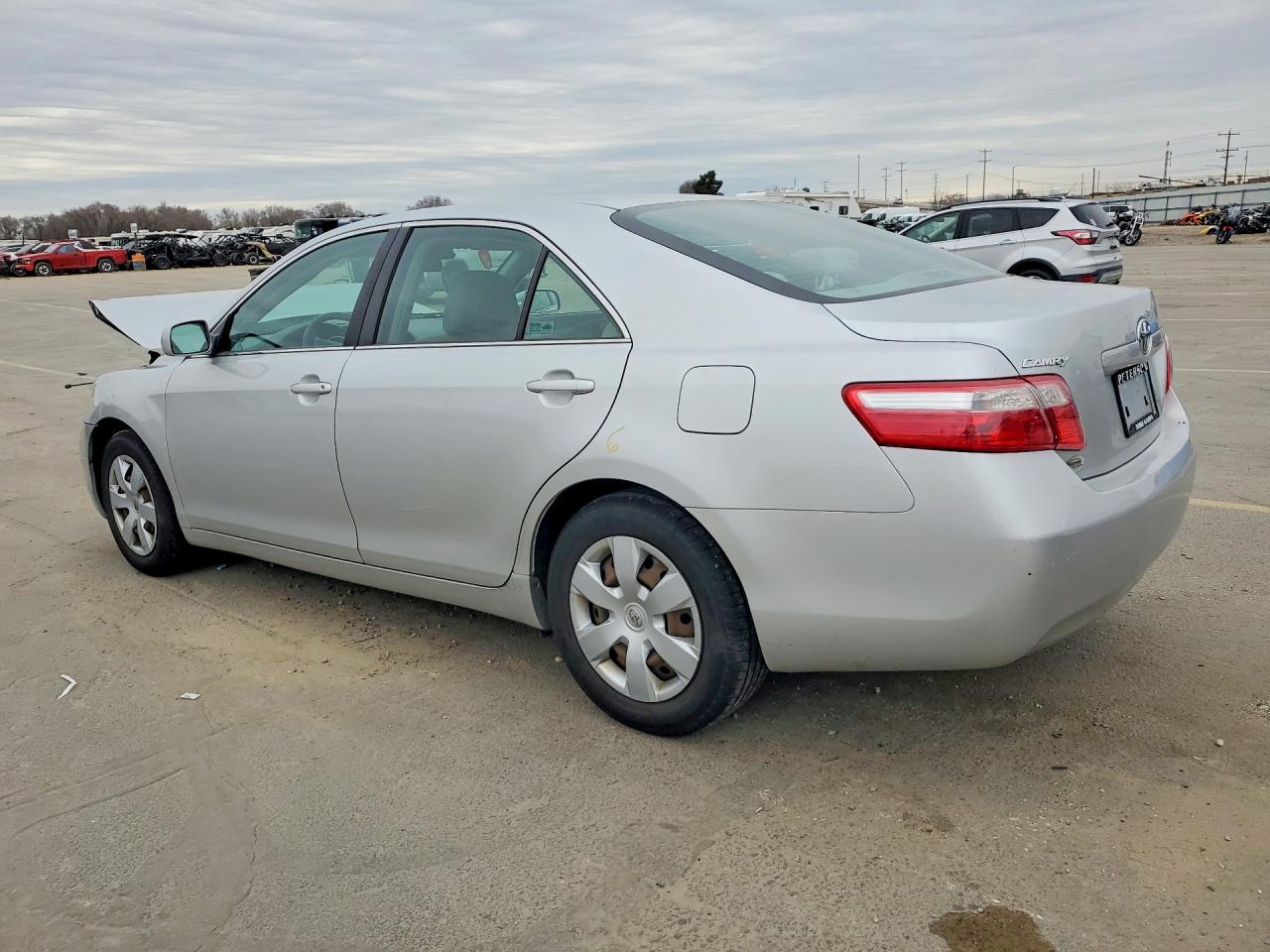 2009 TOYOTA CAMRY LE photo 3