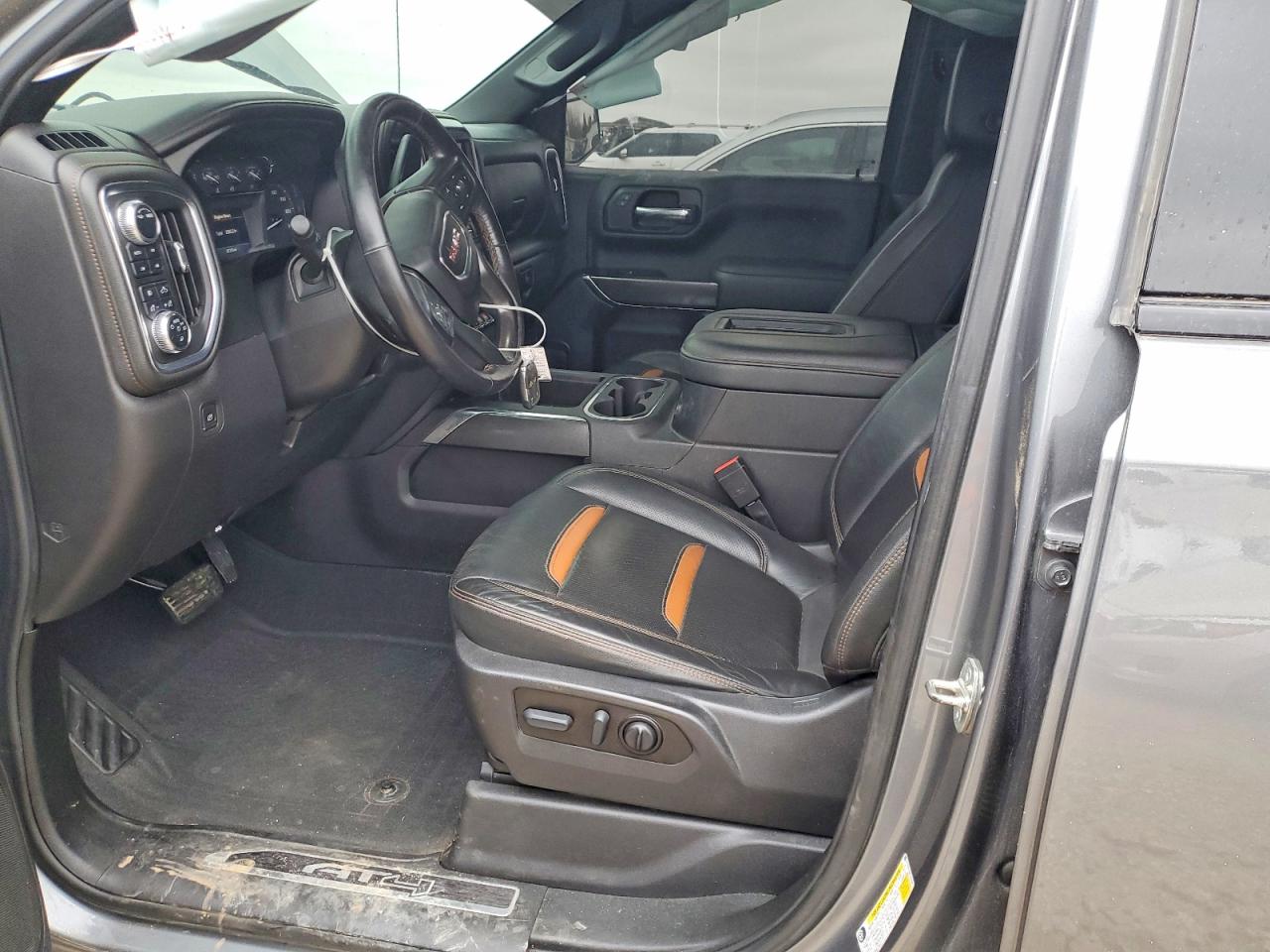 2021 GMC SIERRA K1500 AT4 photo 7