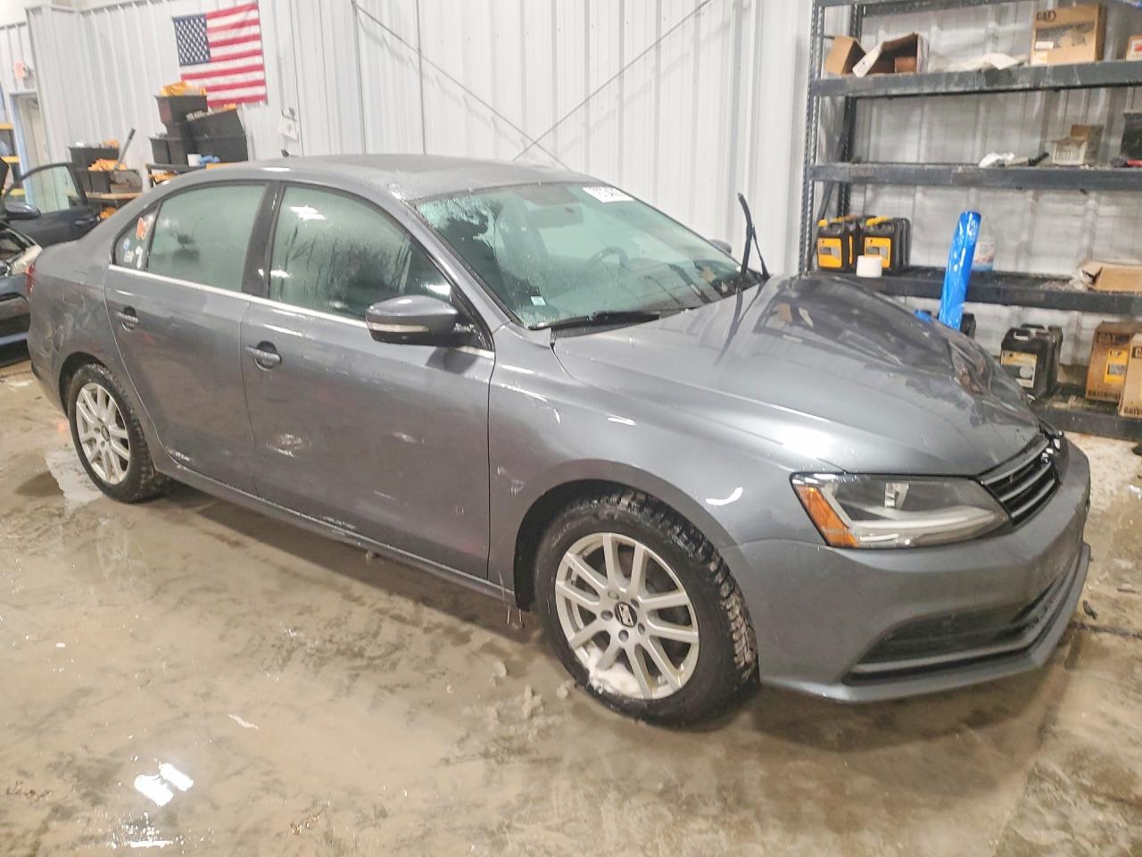 2017 VOLKSWAGEN JETTA SE photo 4