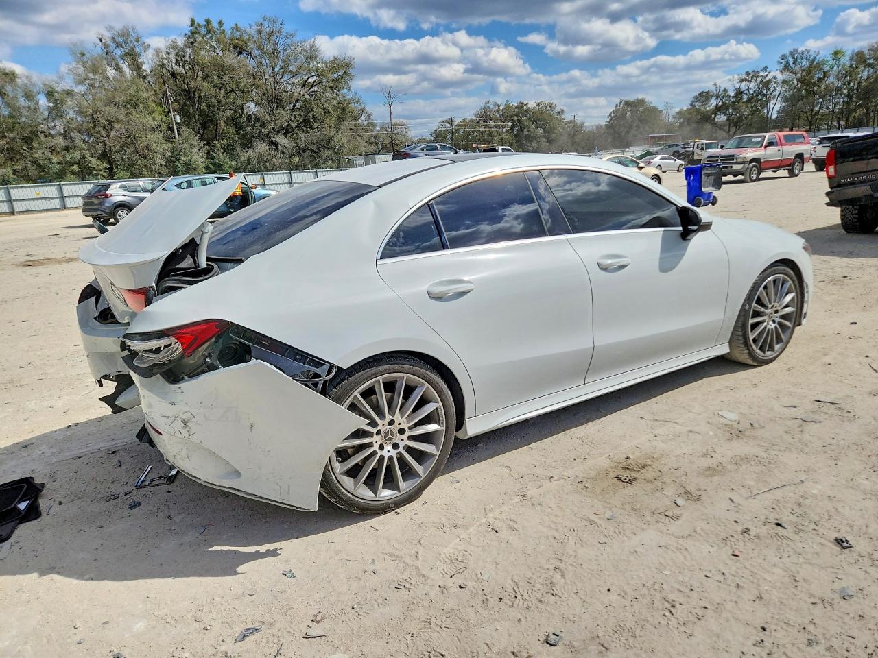 2020 MERCEDES-BENZ CLA 250 photo 3