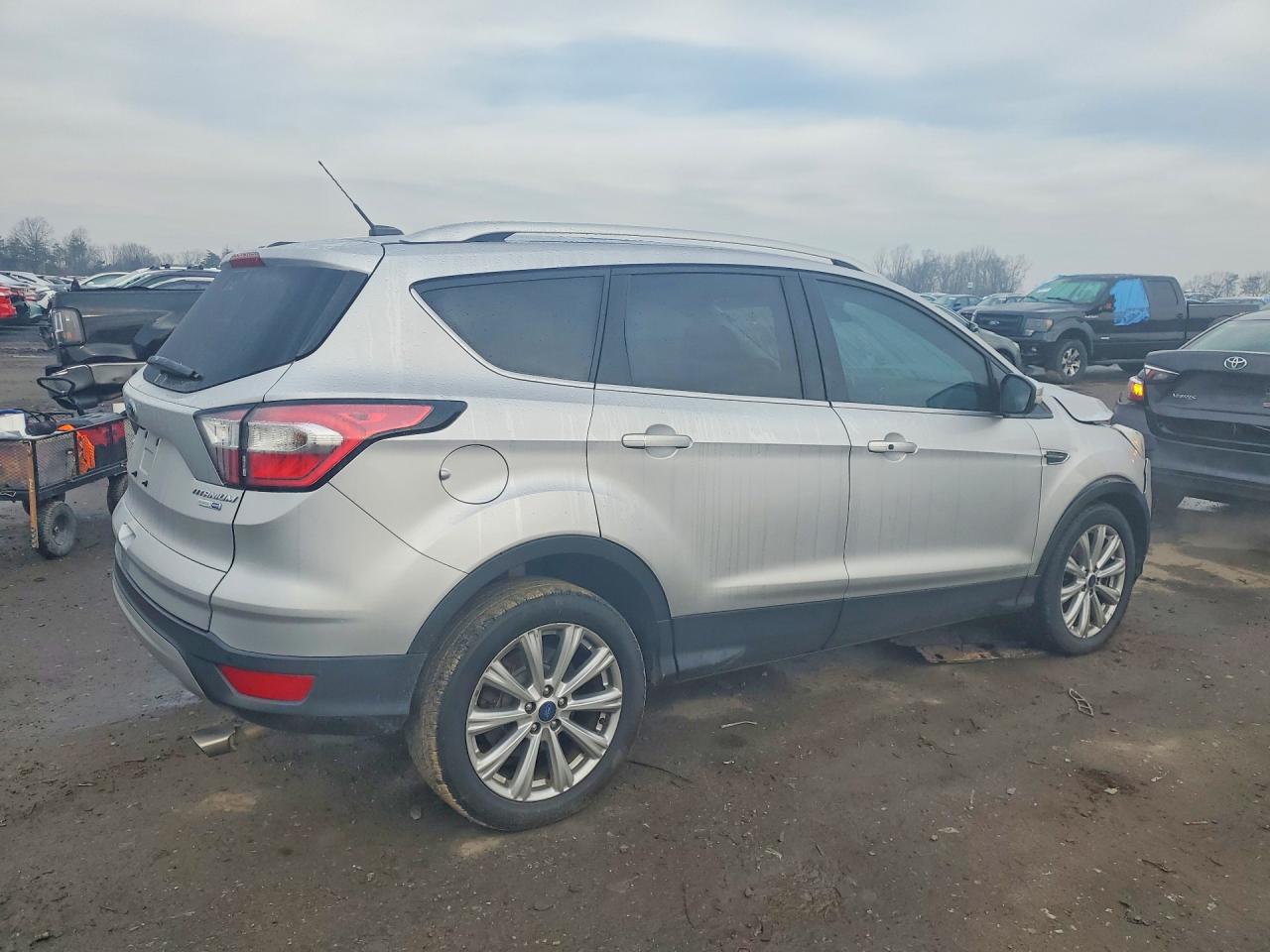 2017 FORD ESCAPE TITANIUM photo 5