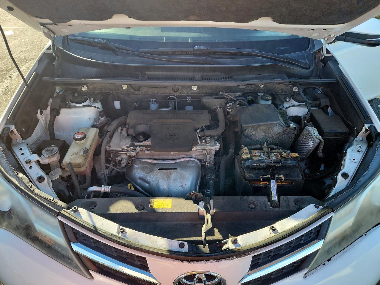2015 TOYOTA RAV4 XLE photo 21