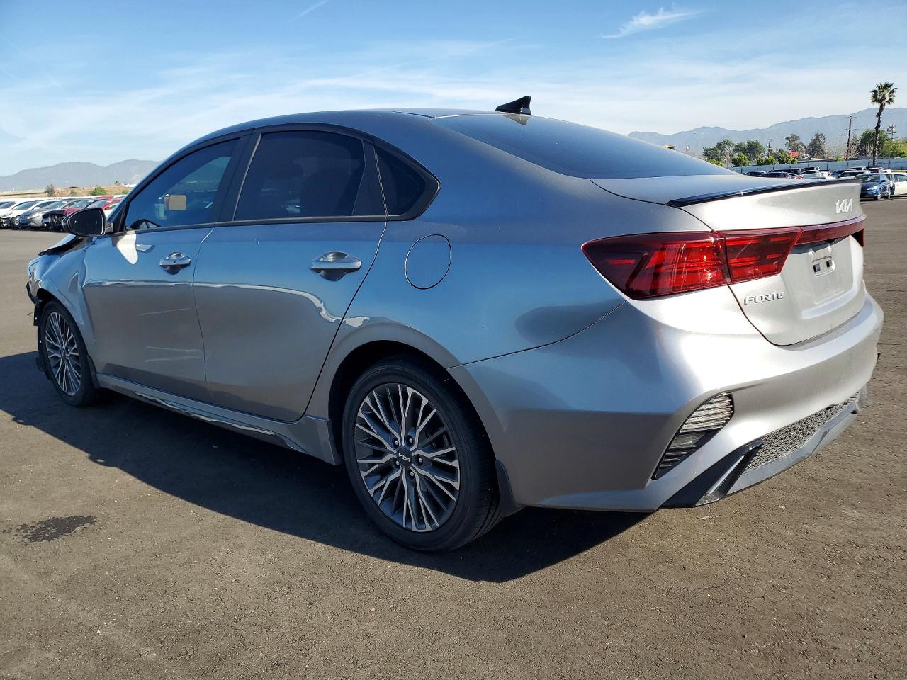2024 KIA FORTE GT-LINE photo 3