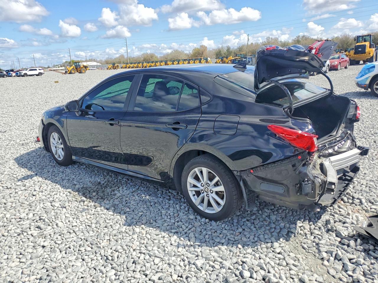 2025 TOYOTA CAMRY LE photo 3
