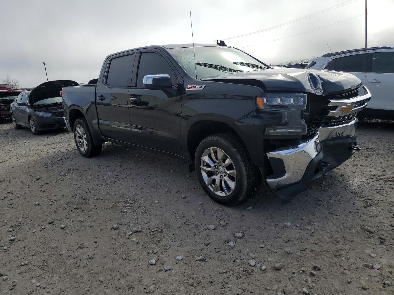 2019 CHEVROLET SILVERADO K1500 LT photo 4