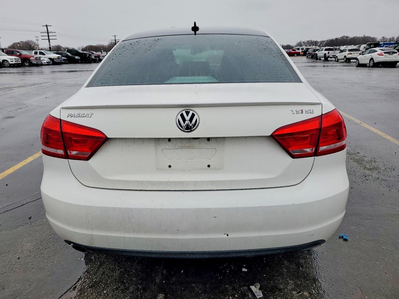2015 VOLKSWAGEN PASSAT SE photo 6