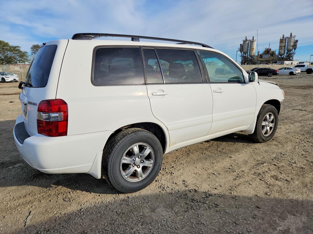 2004 TOYOTA HIGHLANDER BASE photo 5