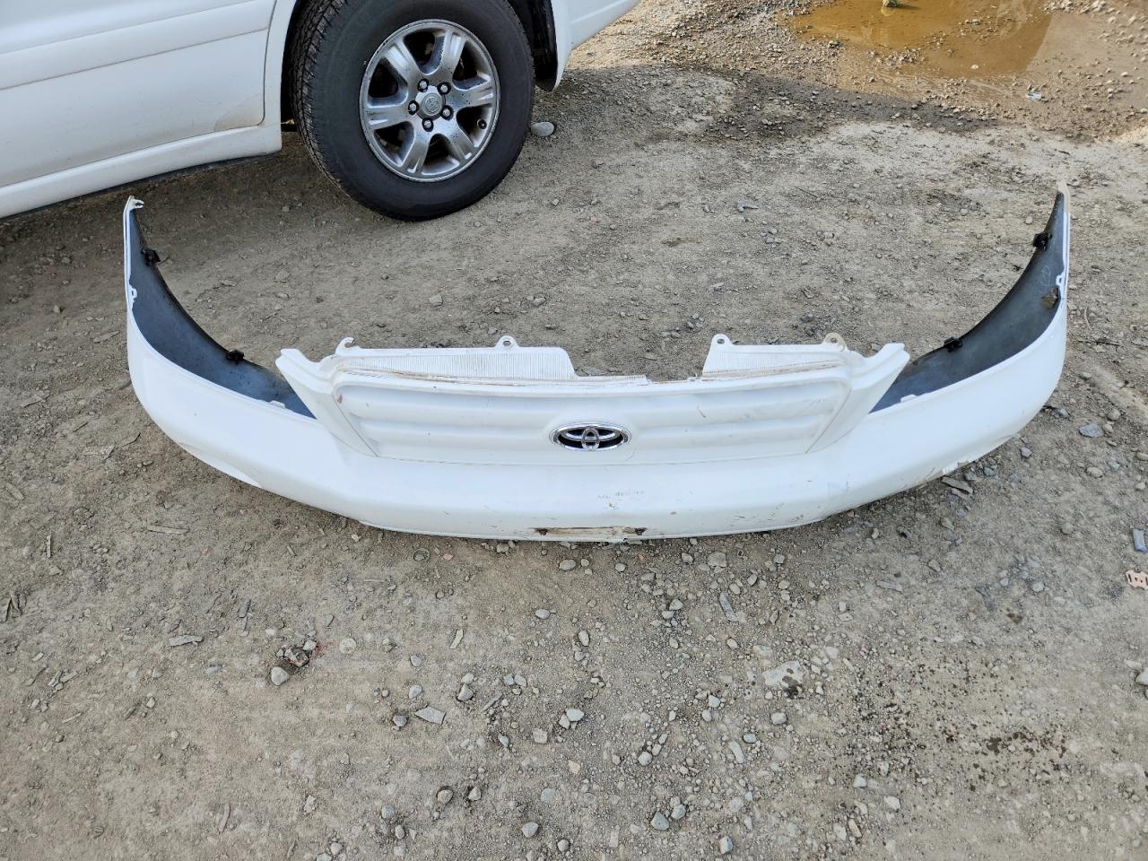 2004 TOYOTA HIGHLANDER BASE photo 25