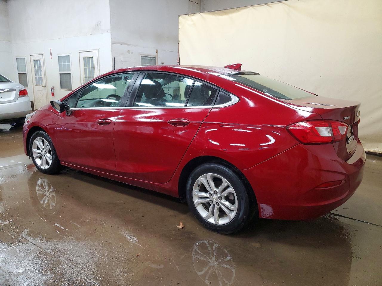 2019 CHEVROLET CRUZE LT photo 4