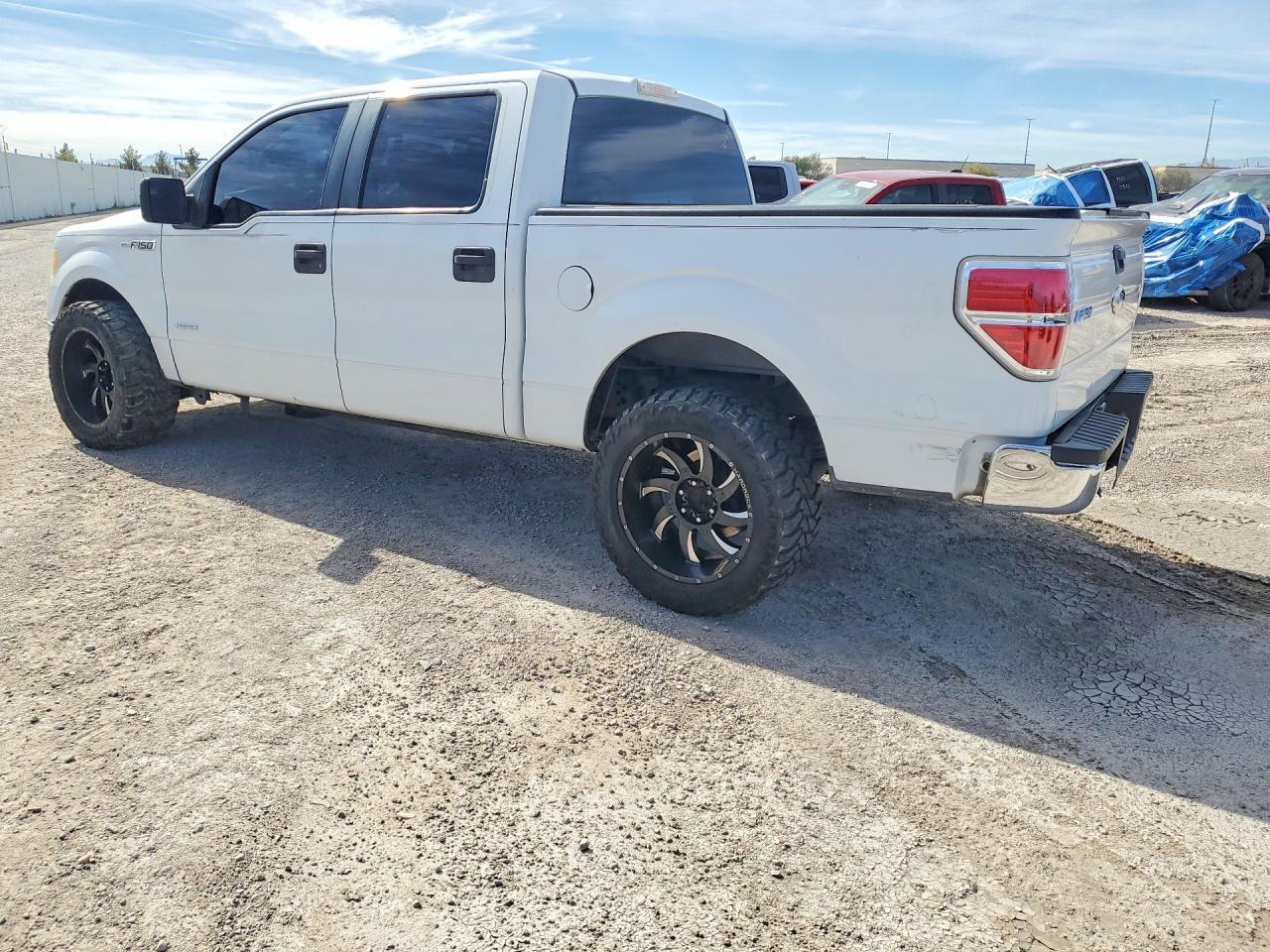 2011 FORD F150 SUPERCREW photo 2