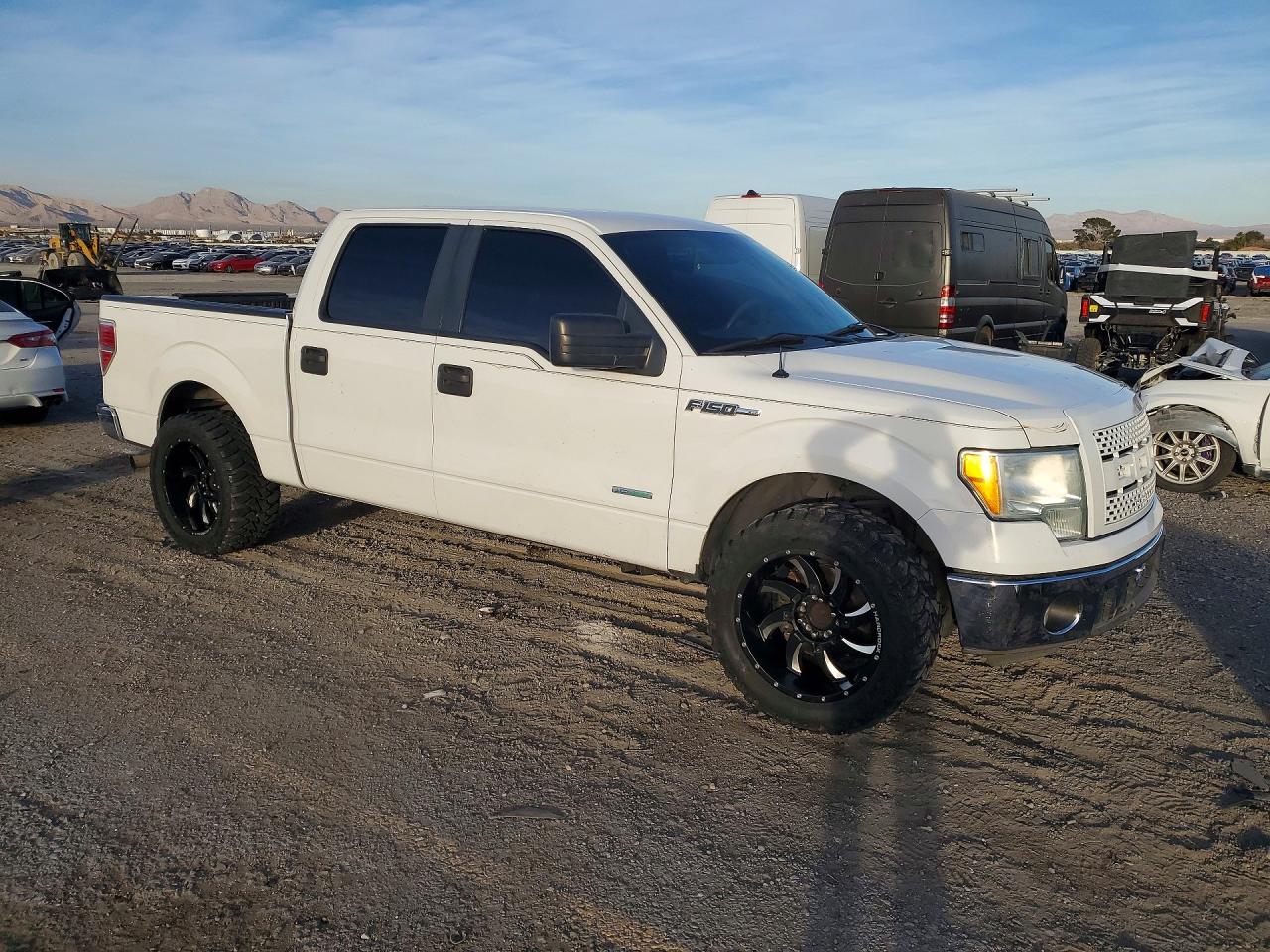 2011 FORD F150 SUPERCREW photo 4