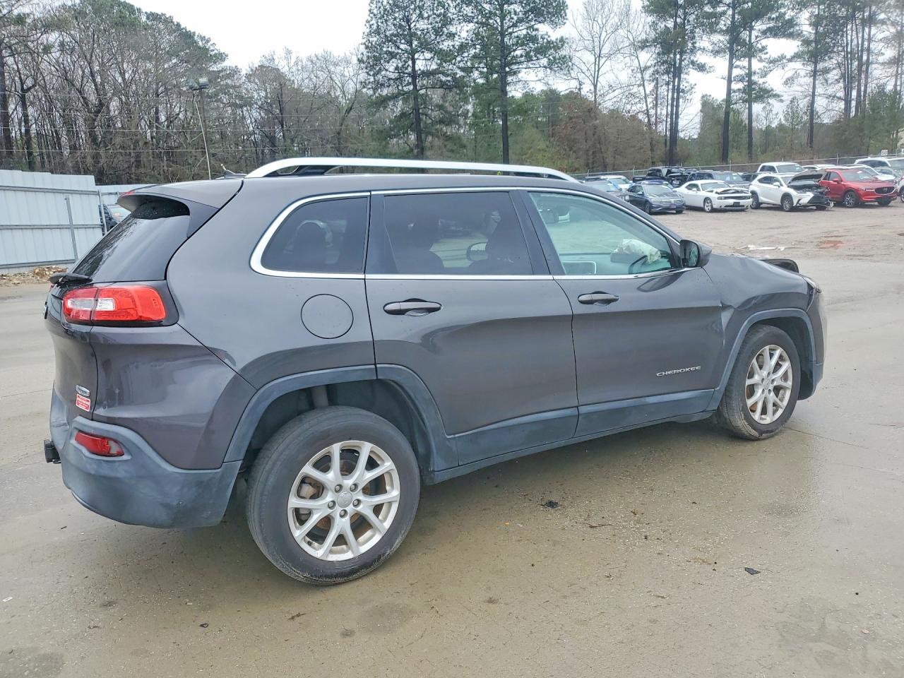2014 JEP CHEROKEE LATITUDE photo 7