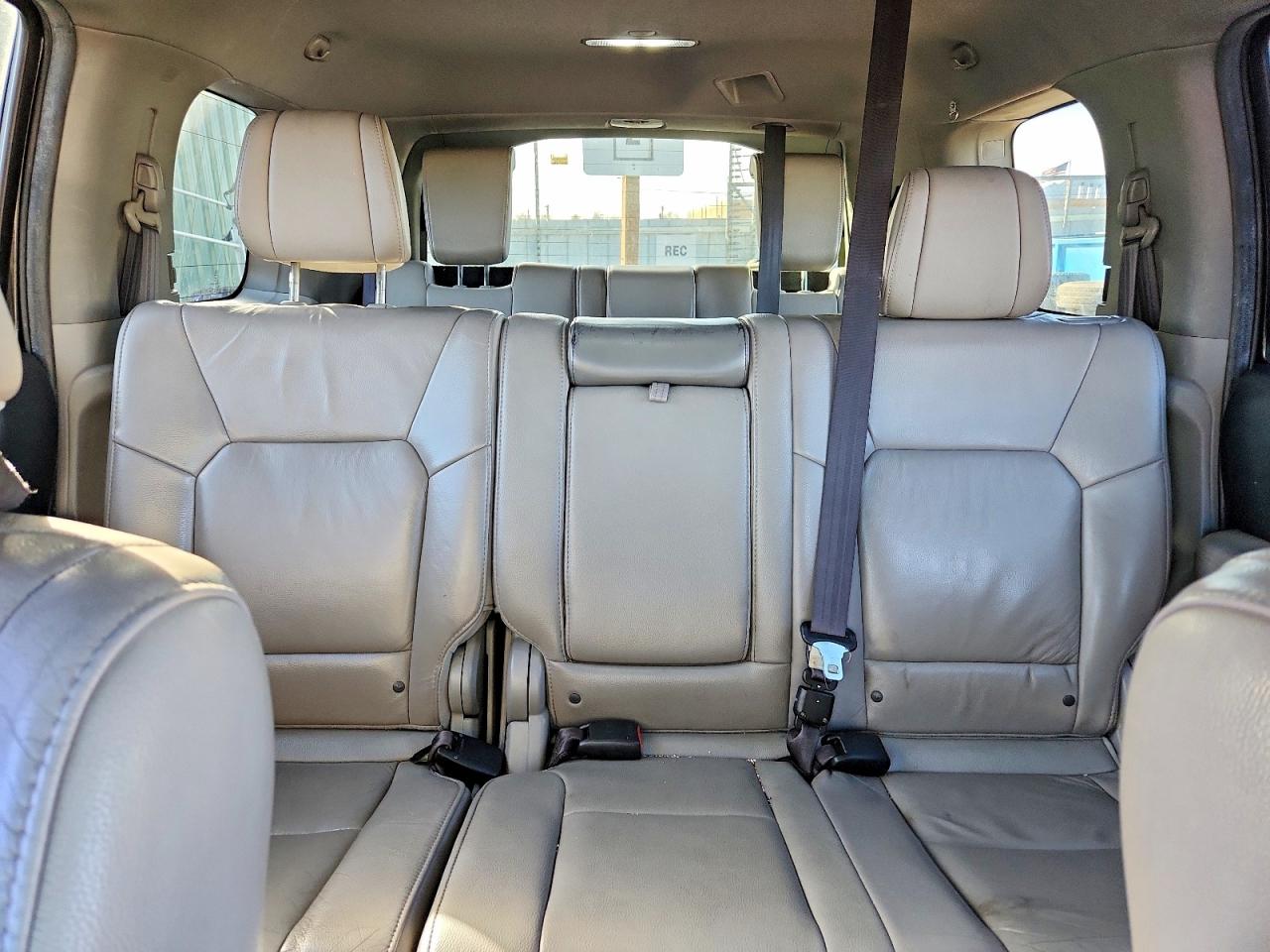 2012 HONDA PILOT EXL photo 10