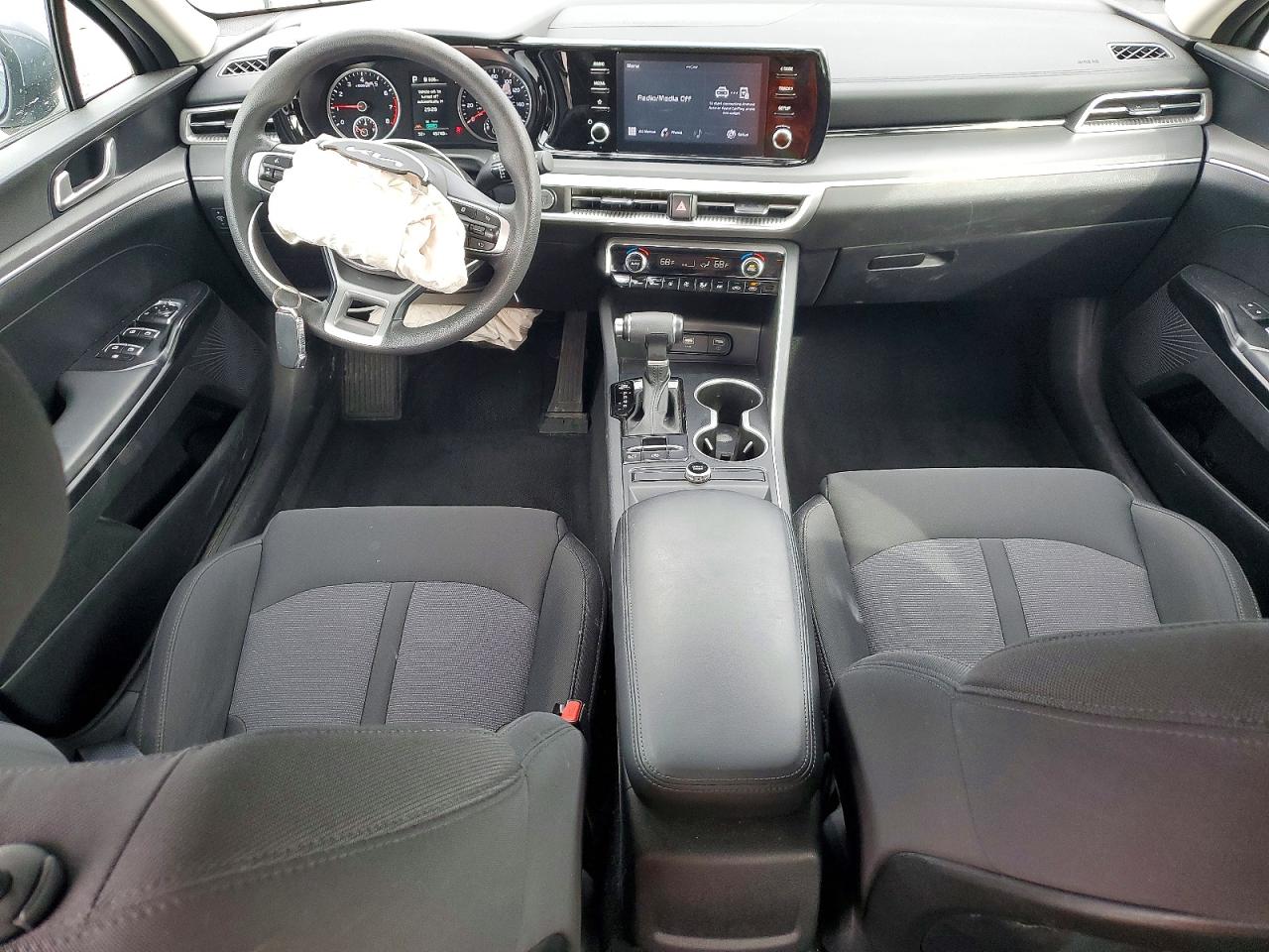 2023 KIA K5 LXS photo 8