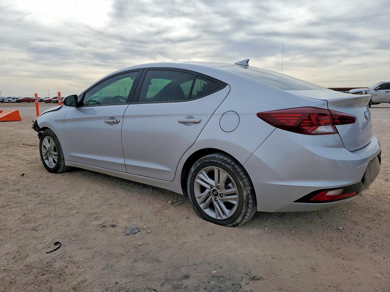 2019 HYUNDAI ELANTRA VALUE EDITION photo 3