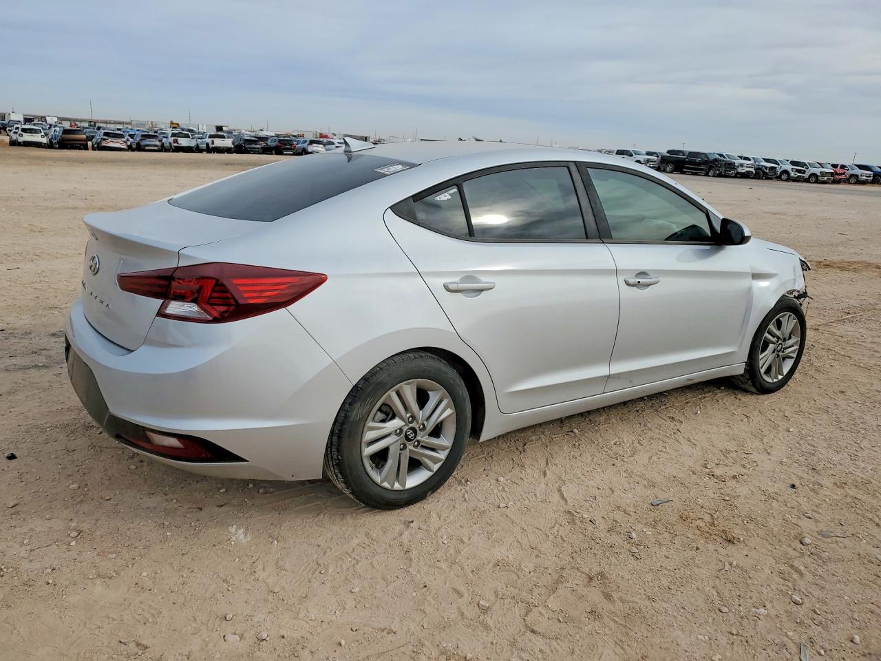 2019 HYUNDAI ELANTRA VALUE EDITION photo 5