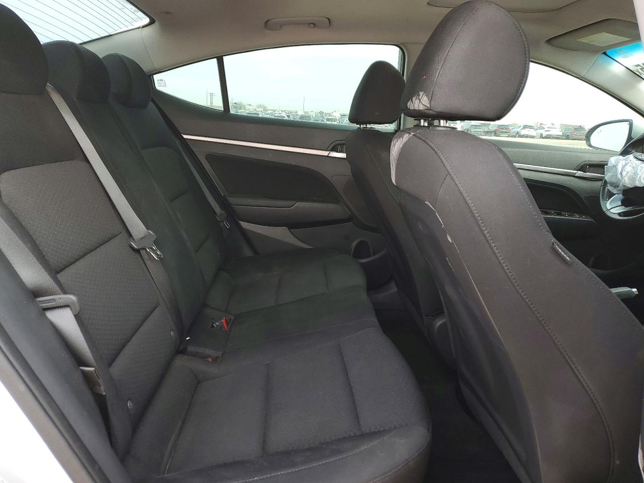 2019 HYUNDAI ELANTRA VALUE EDITION photo 19