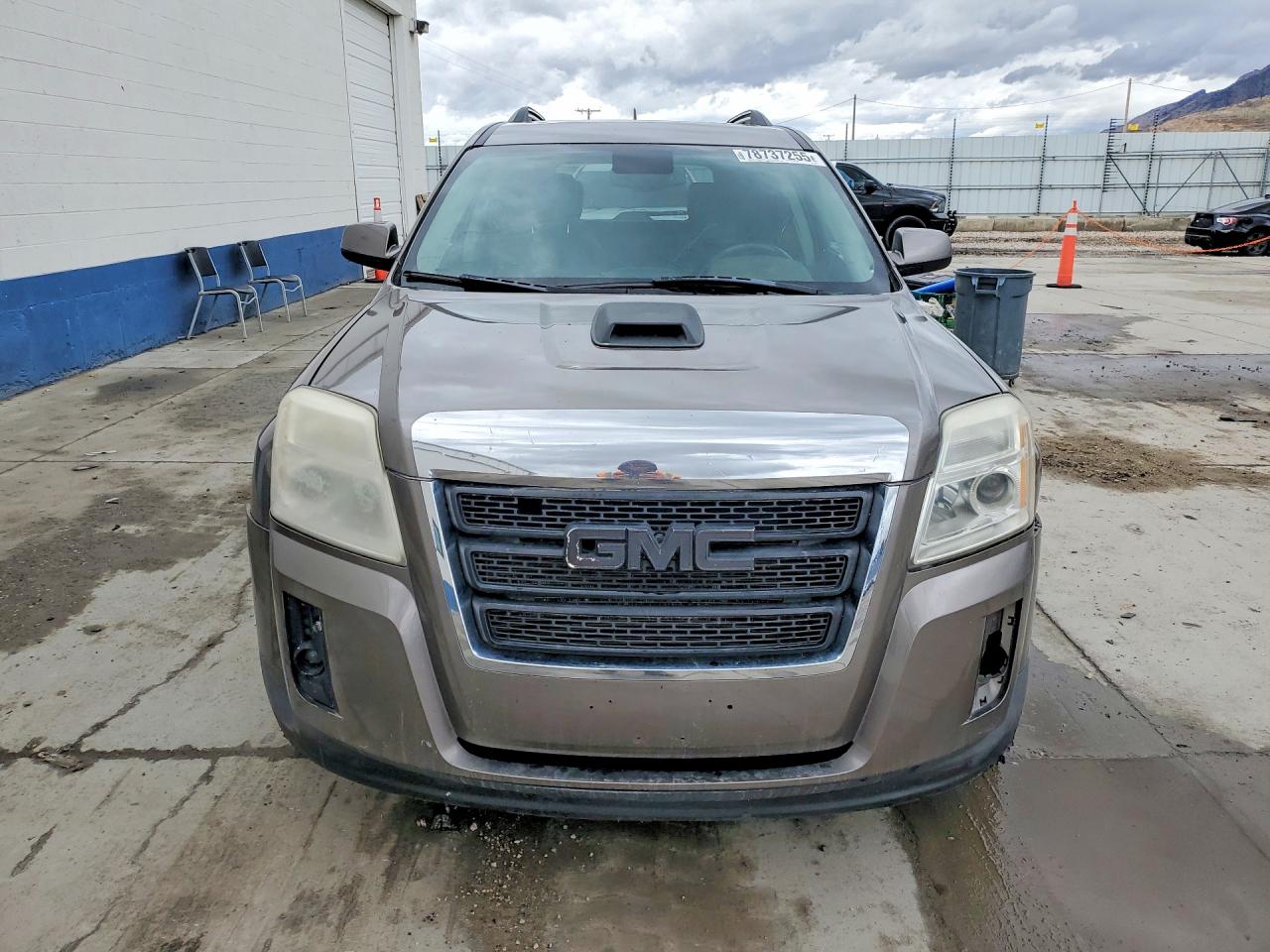 2012 GMC TERRAIN SLT photo 5
