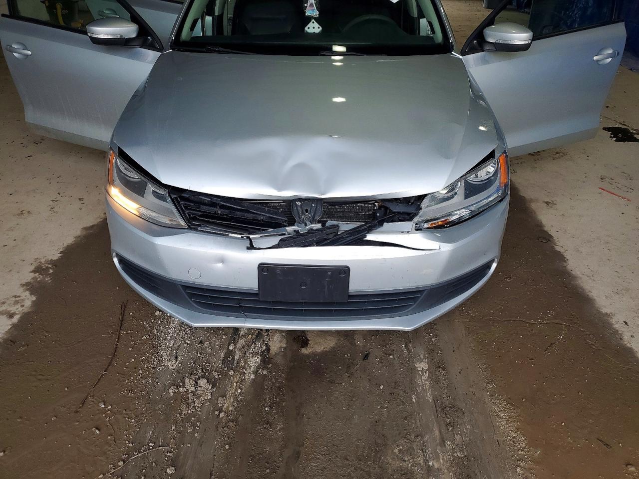 2012 VOLKSWAGEN JETTA TDI photo 11