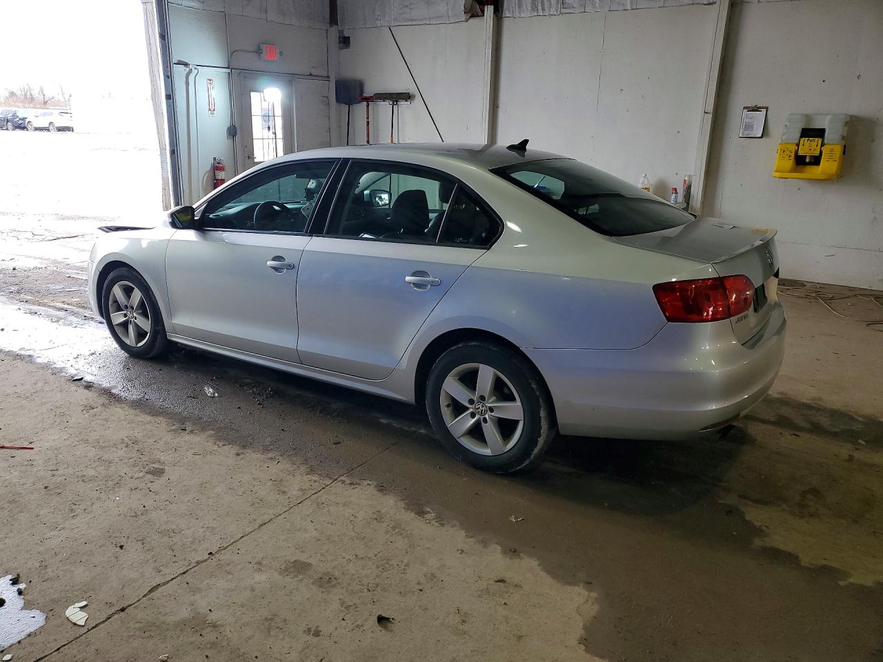 2012 VOLKSWAGEN JETTA TDI photo 2