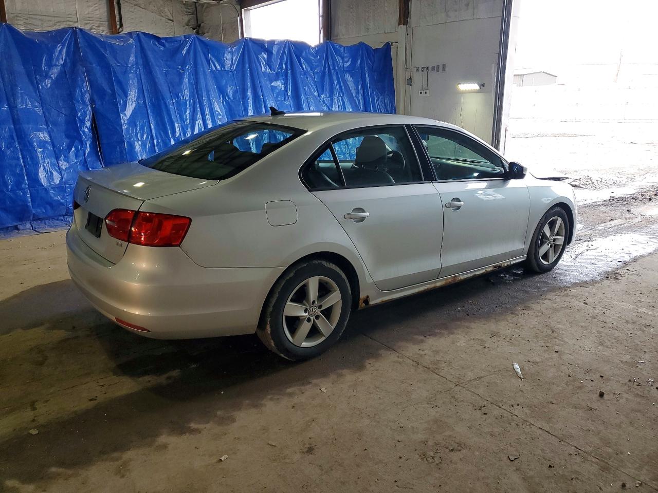 2012 VOLKSWAGEN JETTA TDI photo 3