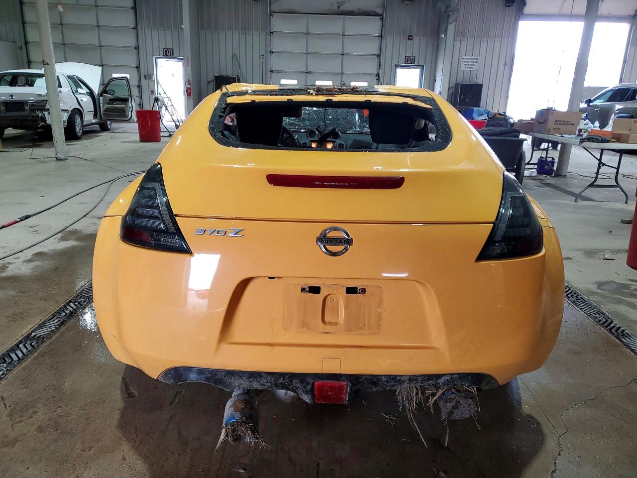 2019 NISSAN 370Z BASE photo 11