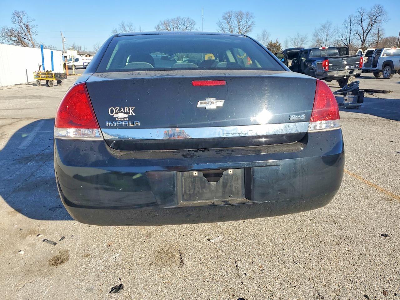 2010 CHEVROLET IMPALA photo 11