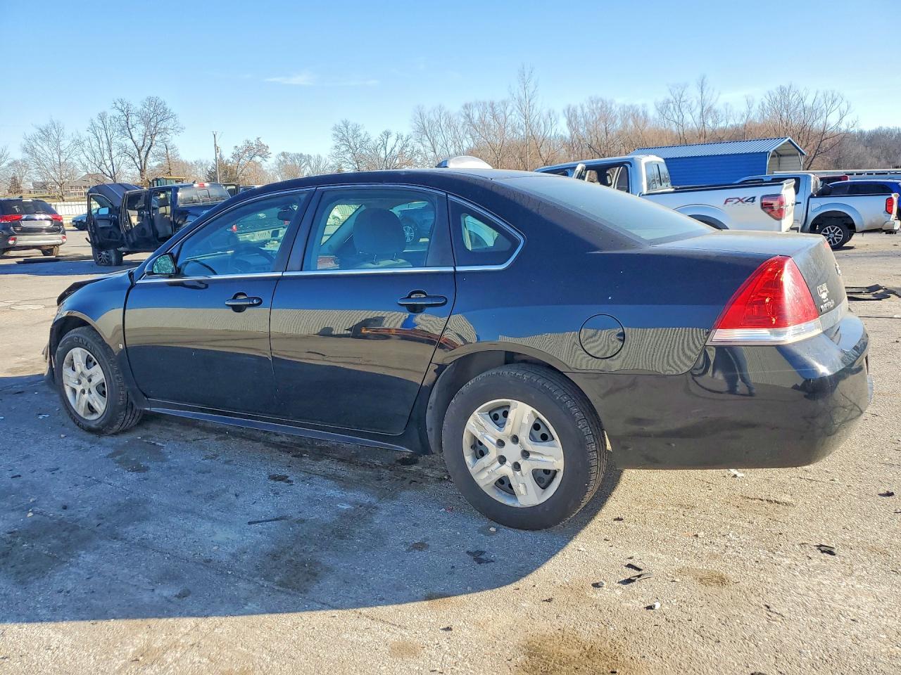 2010 CHEVROLET IMPALA photo 3