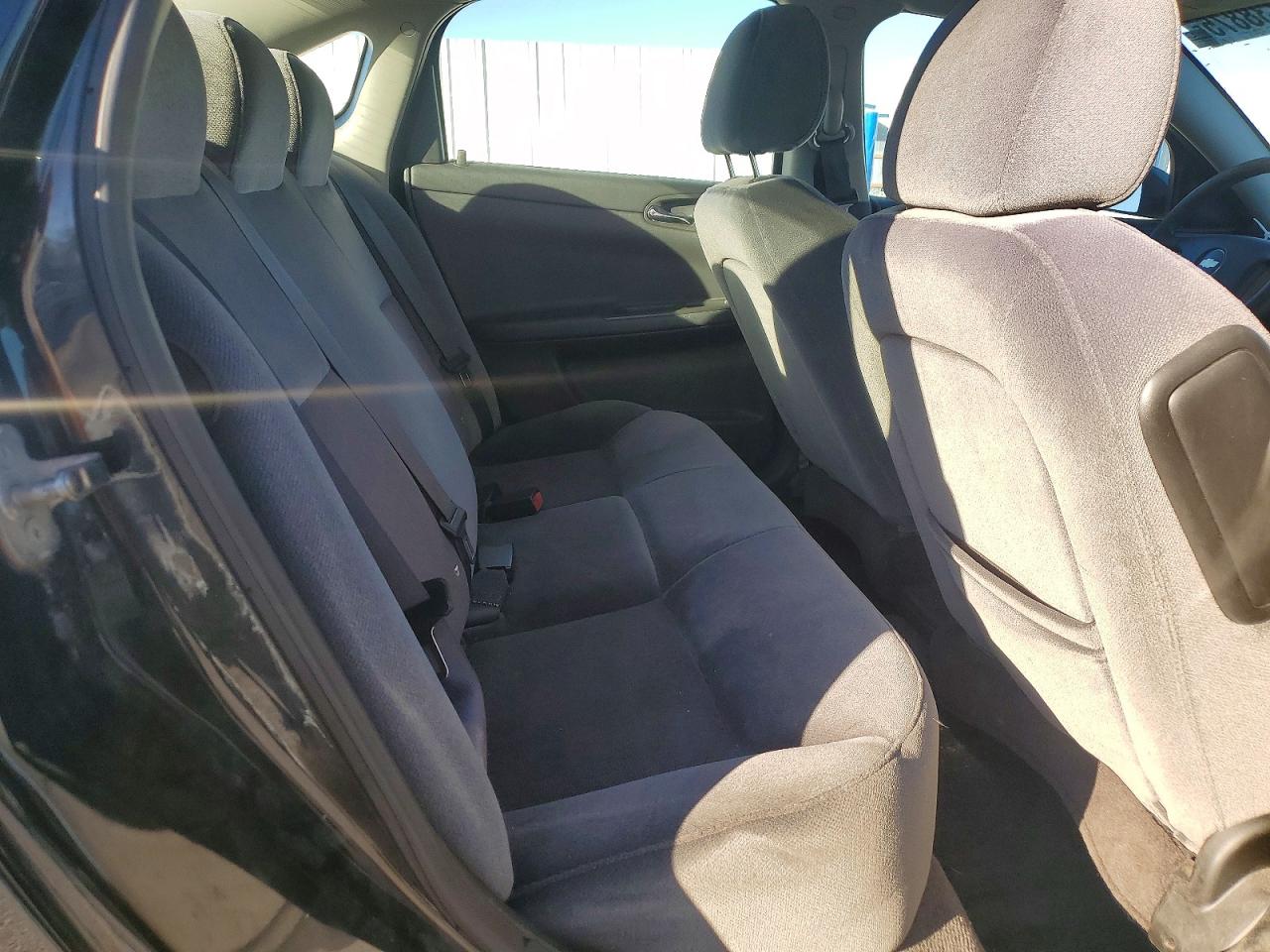 2010 CHEVROLET IMPALA photo 19