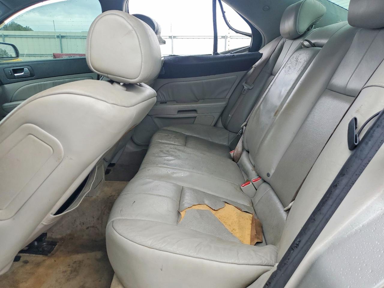 2005 CADILLAC STS photo 10