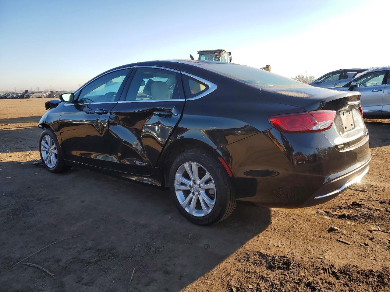 2015 CHRYSLER 200 LIMITED photo 4