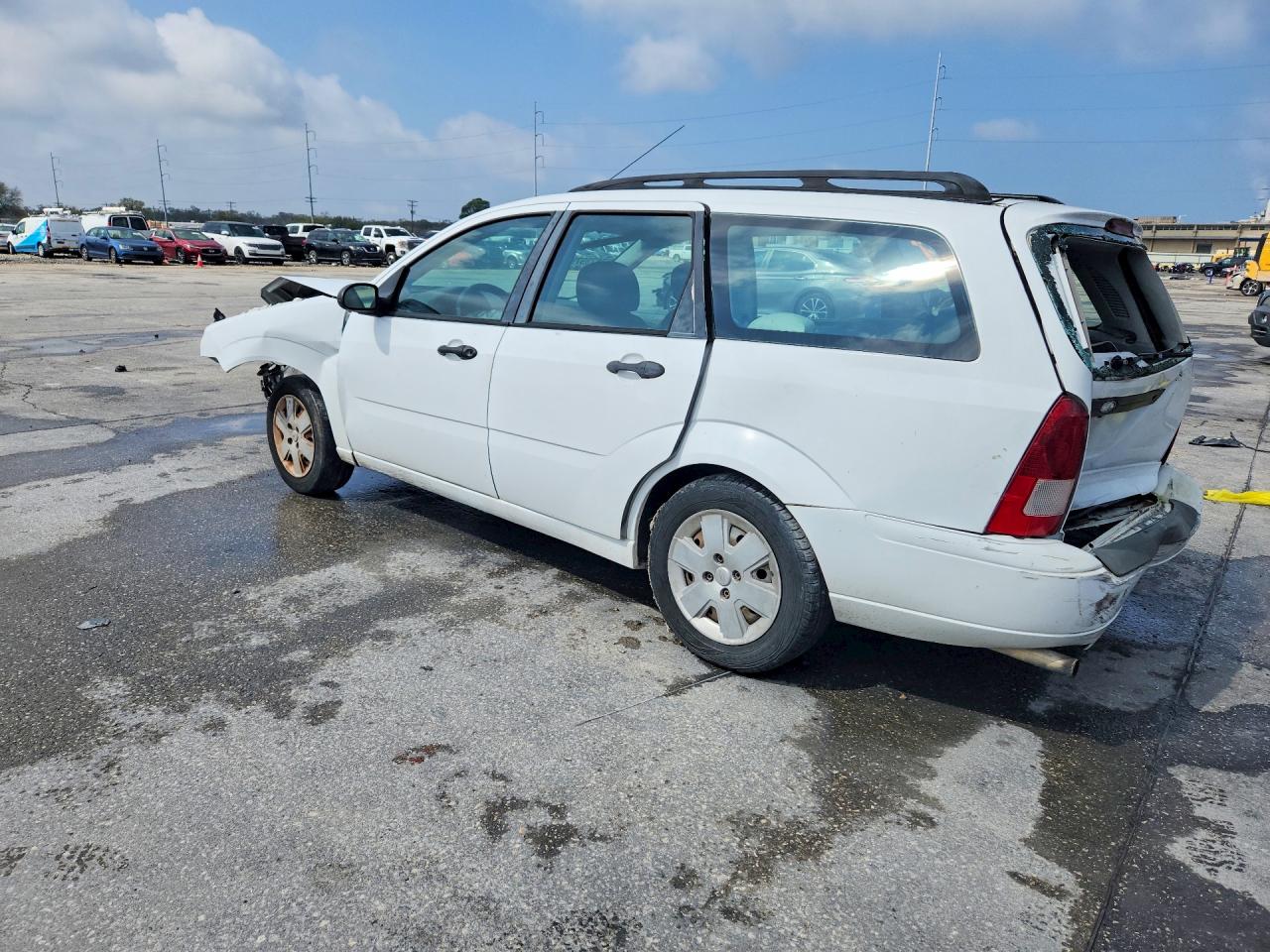 2007 FORD FOCUS ZXW photo 3