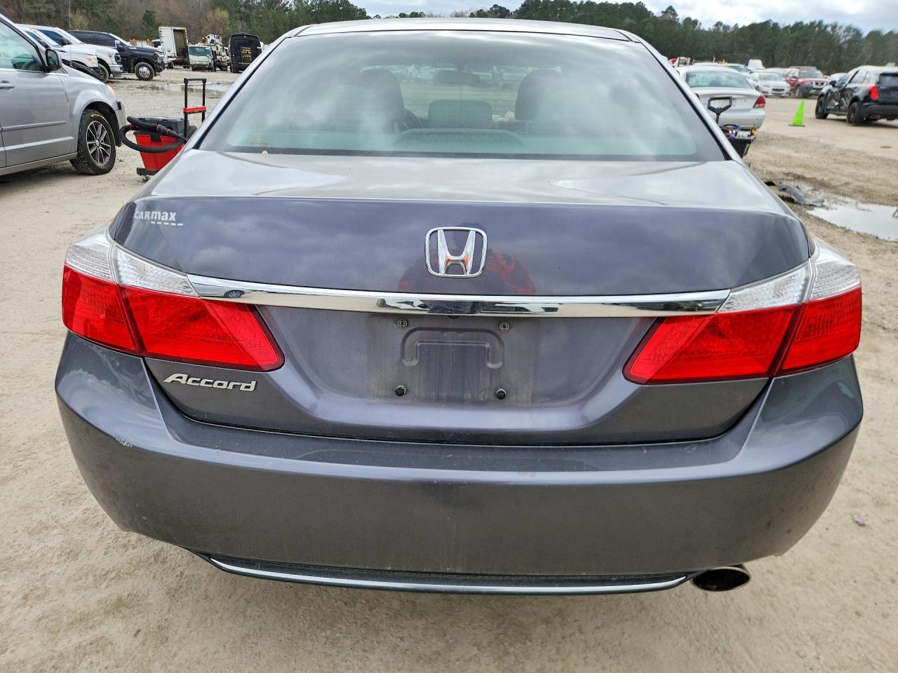 2013 HONDA ACCORD LX photo 11