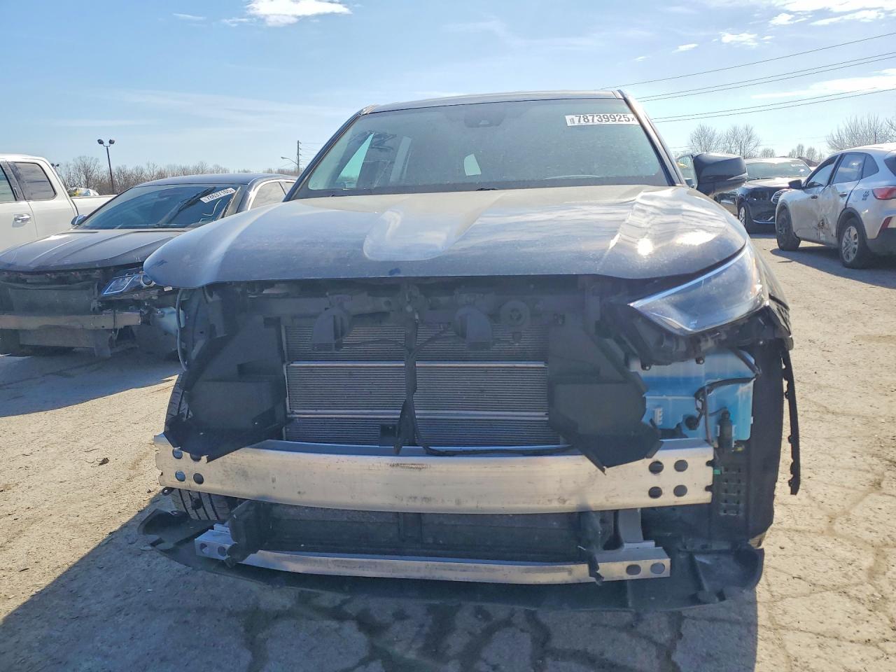 2024 TOYOTA HIGHLANDER HYBRID LE photo 5