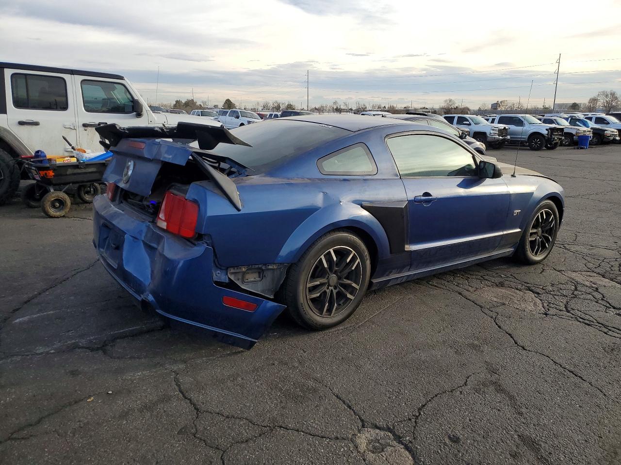 2008 FORD MUSTANG GT photo 3