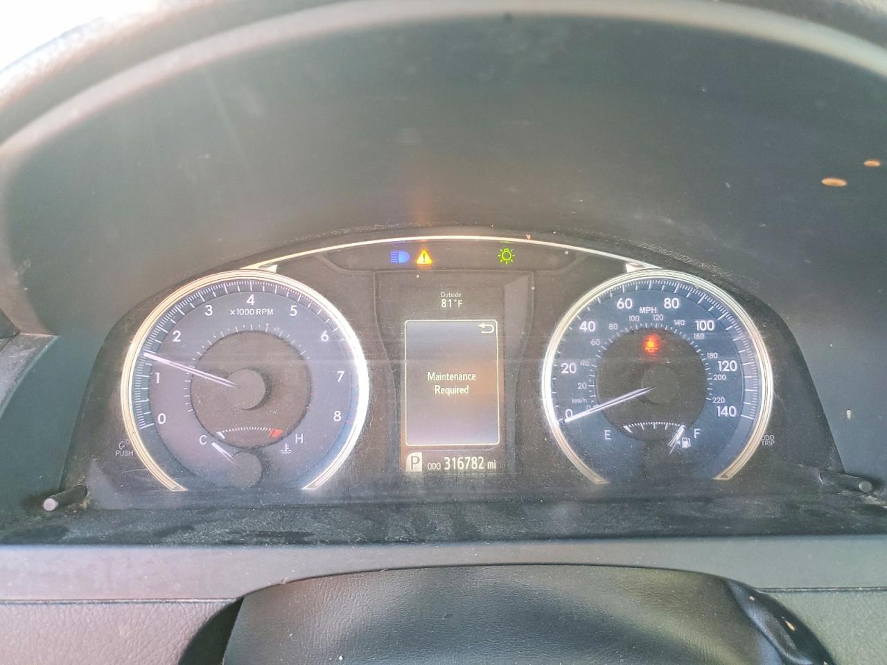 2016 TOYOTA CAMRY LE photo 9