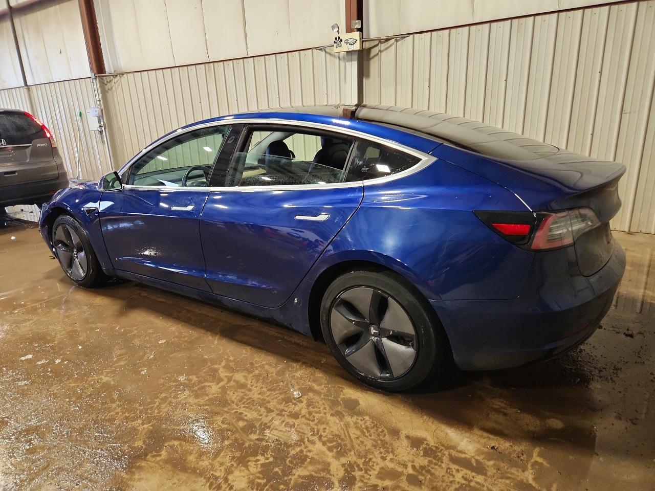 2018 TESLA MODEL 3 photo 4
