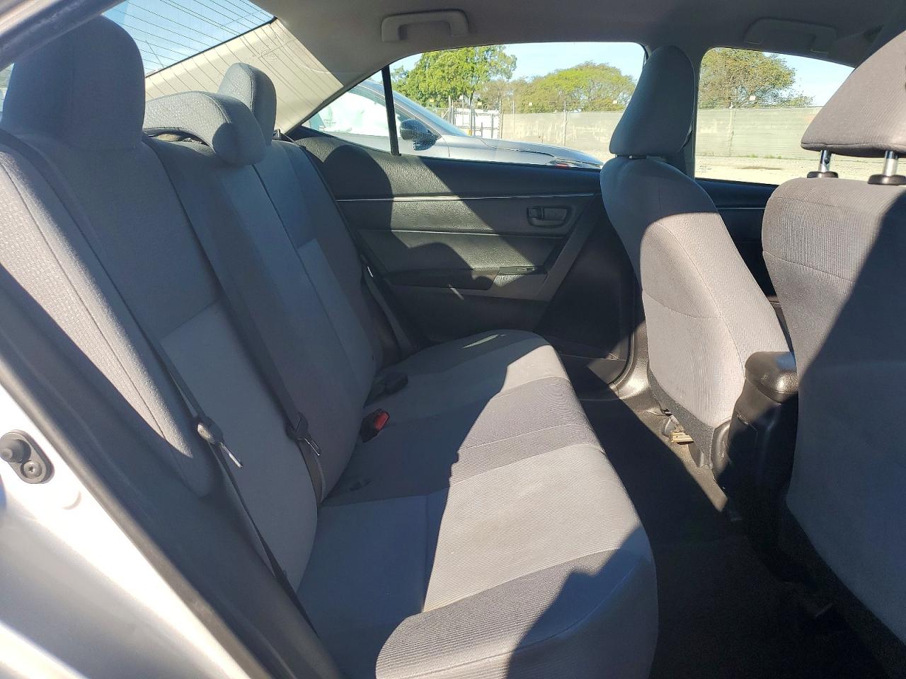 2014 TOYOTA COROLLA L photo 19