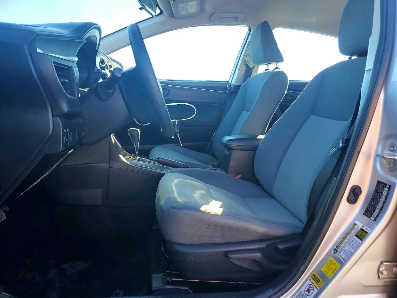 2014 TOYOTA COROLLA L photo 13