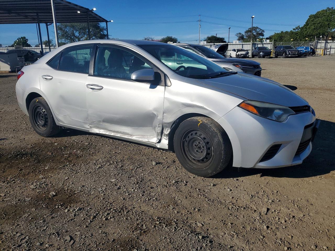 2014 TOYOTA COROLLA L photo 7