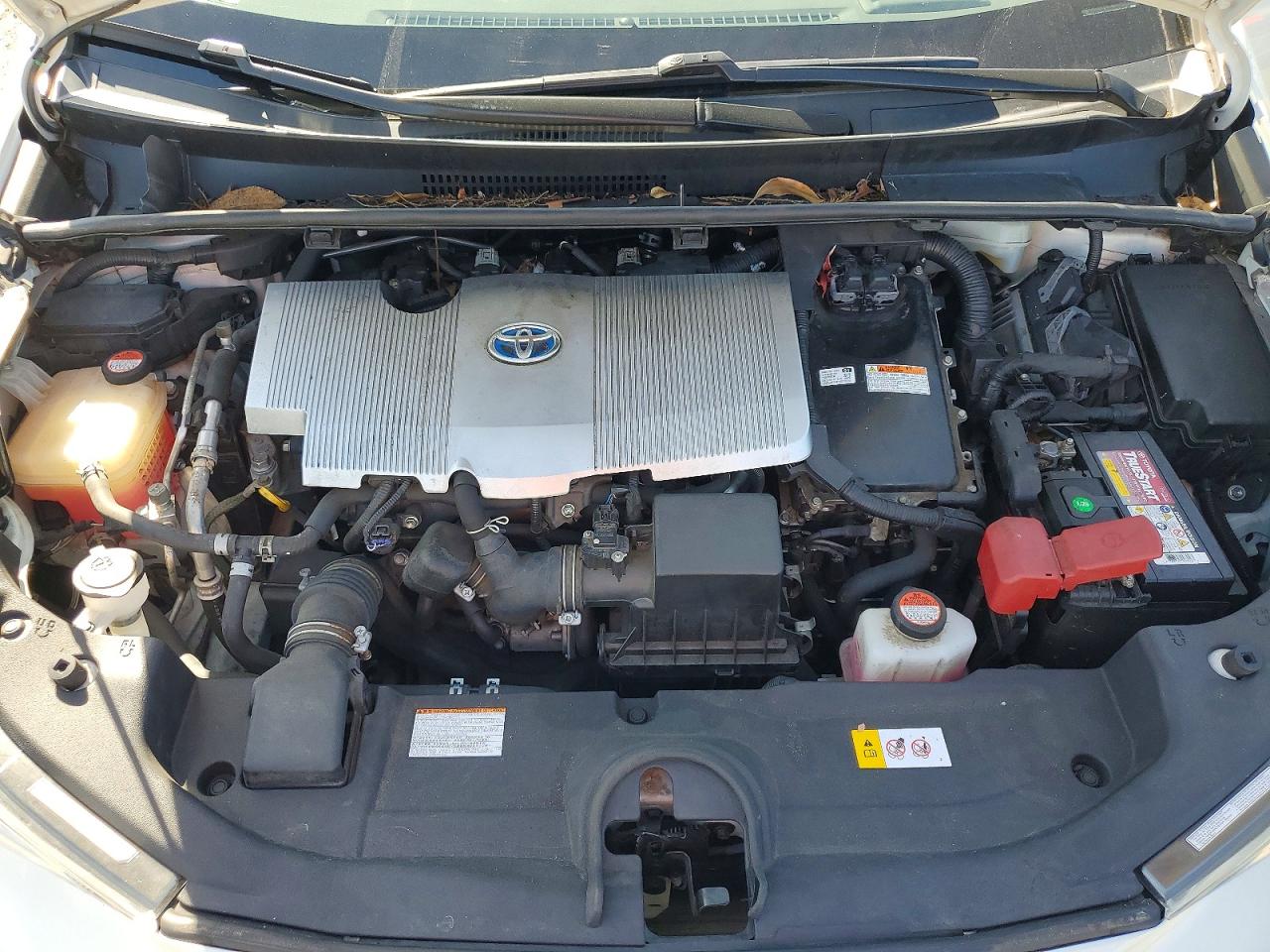 2016 TOYOTA PRIUS FOUR photo 21