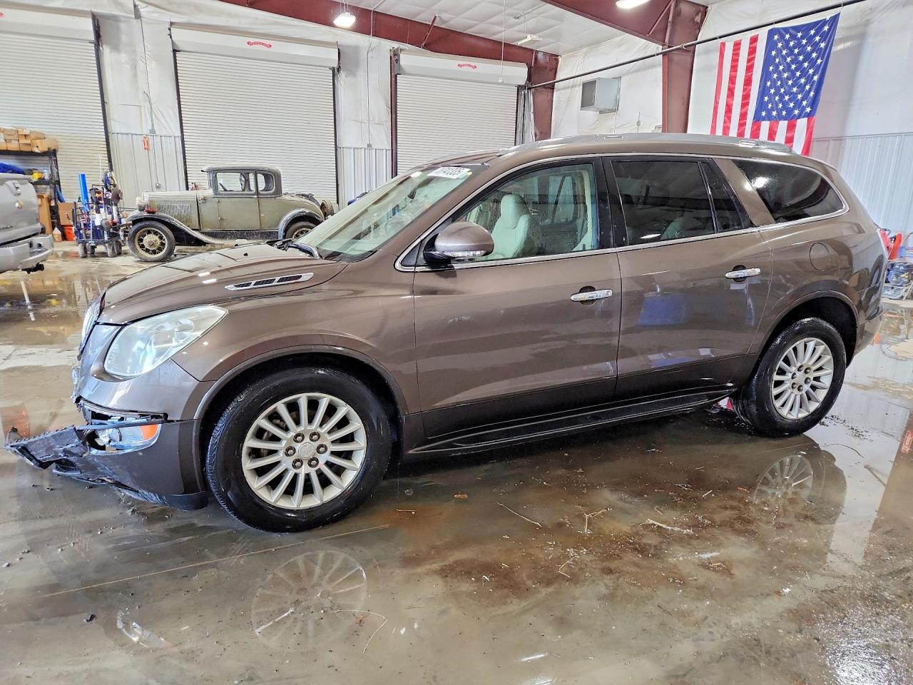 2010 BUICK ENCLAVE CXL photo 2