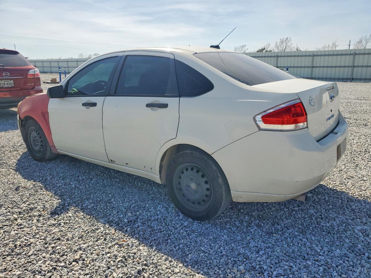 2009 FORD FOCUS photo 2