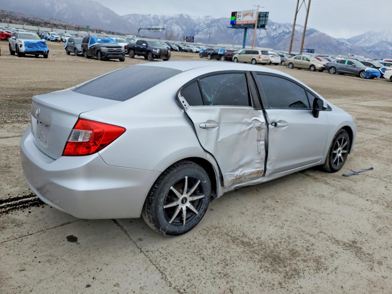 2012 HONDA CIVIC LX photo 5