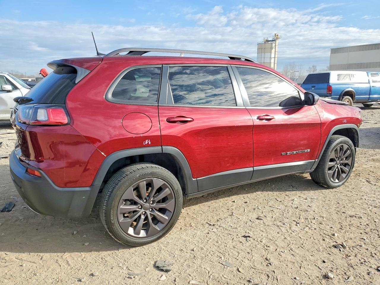 2021 JEEP CHEROKEE LATITUDE LUX photo 5
